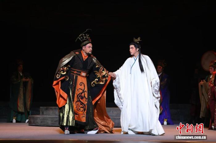 桂剧《七步吟》亮相梅兰芳大剧院 本土艺术与经典故事相融